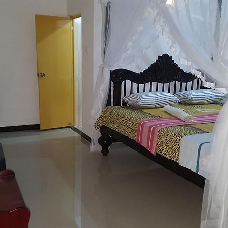 Samudra Guest House Mirissa Exterior photo
