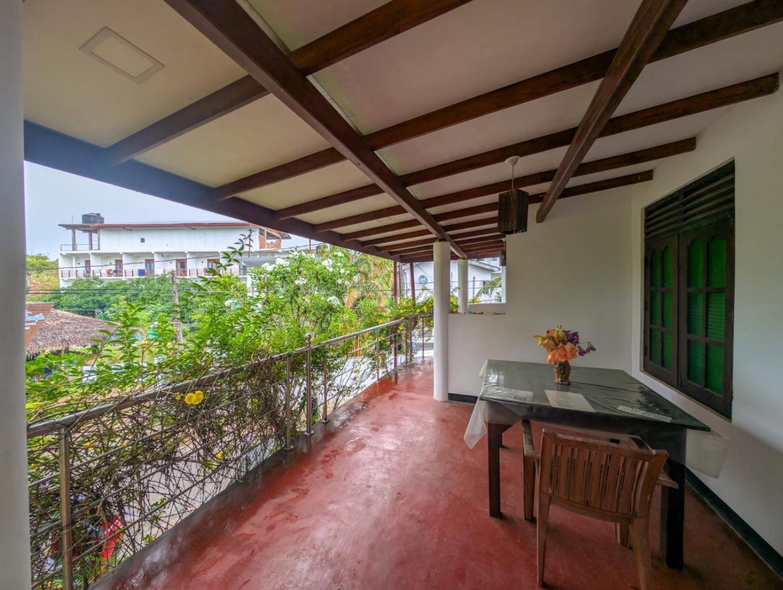 Samudra Guest House Mirissa Exterior photo