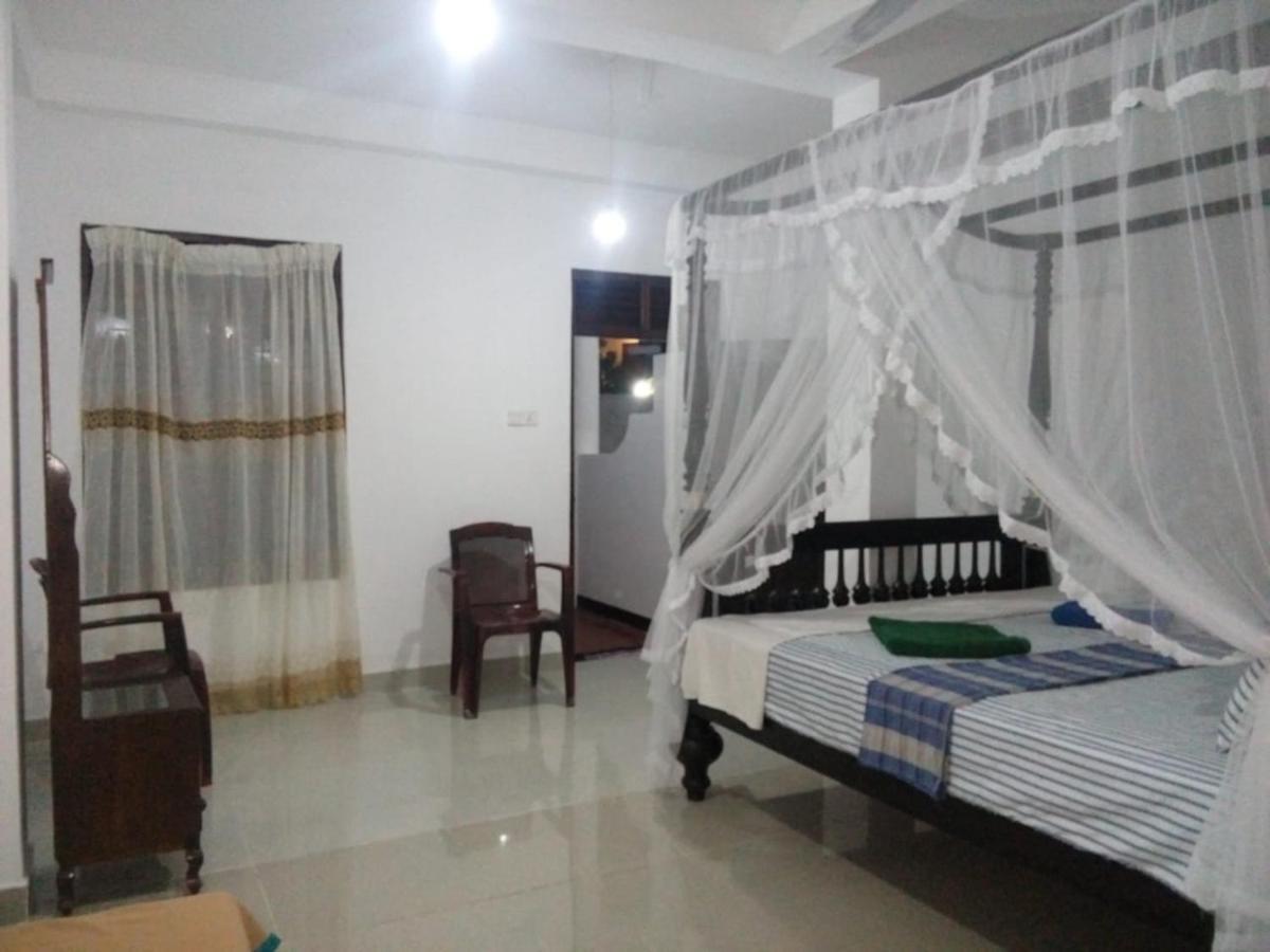 Samudra Guest House Mirissa Exterior photo