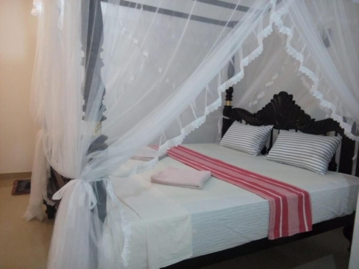Samudra Guest House Mirissa Exterior photo