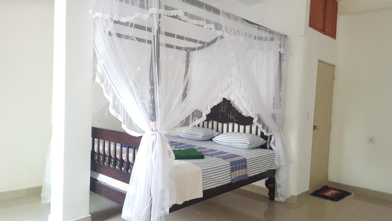 Samudra Guest House Mirissa Exterior photo