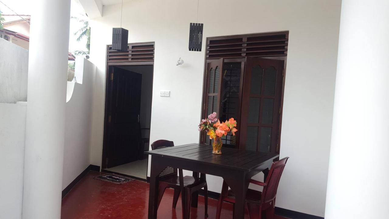 Samudra Guest House Mirissa Exterior photo