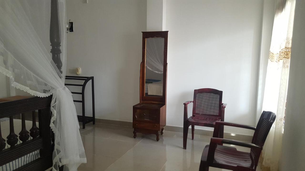 Samudra Guest House Mirissa Exterior photo