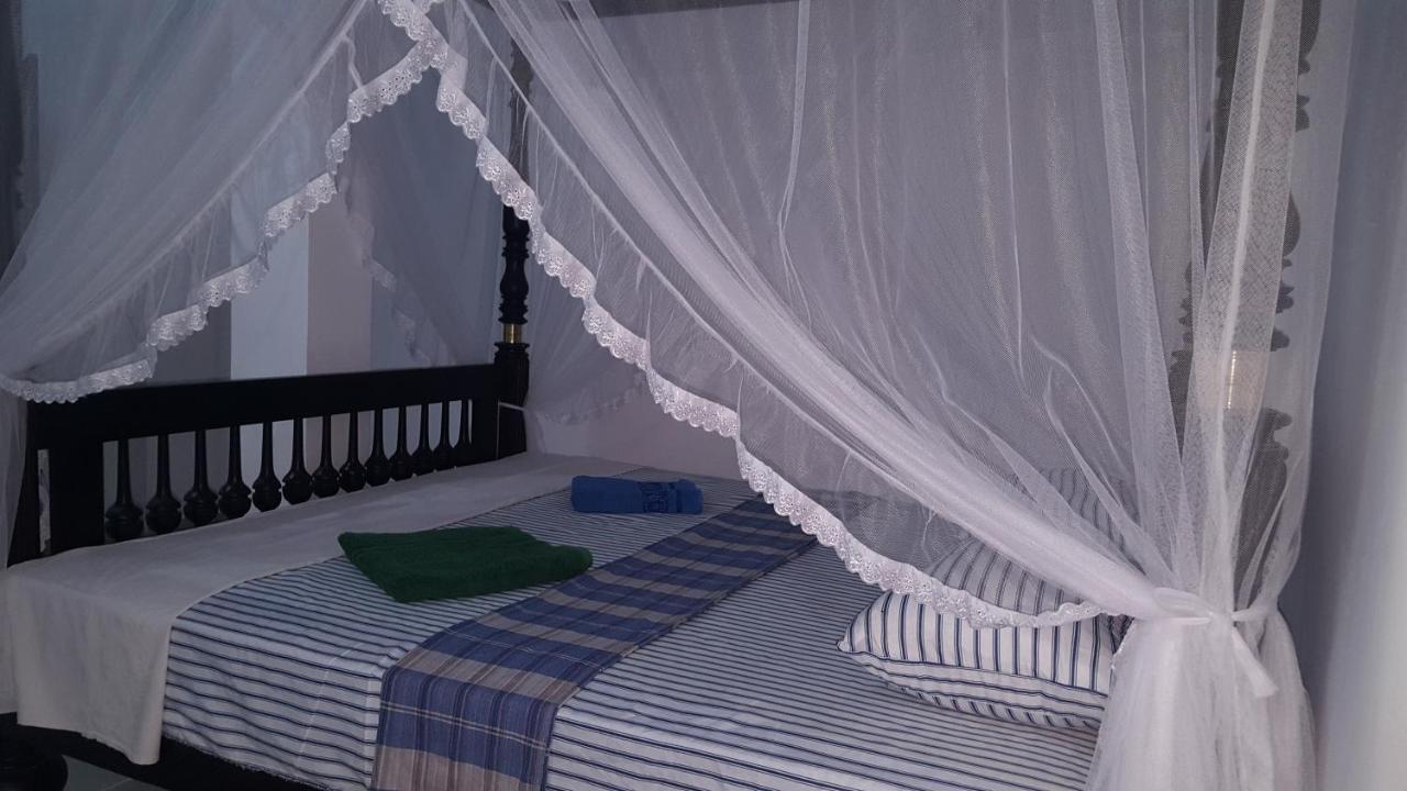 Samudra Guest House Mirissa Exterior photo