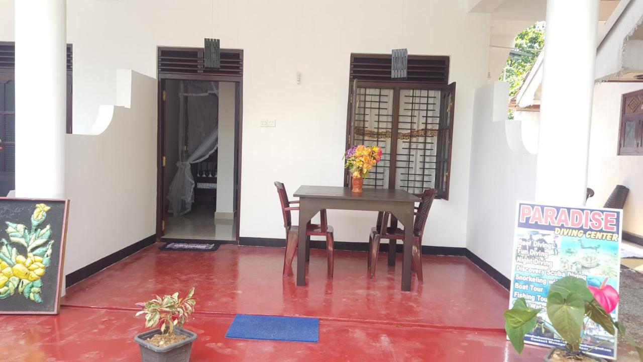 Samudra Guest House Mirissa Exterior photo
