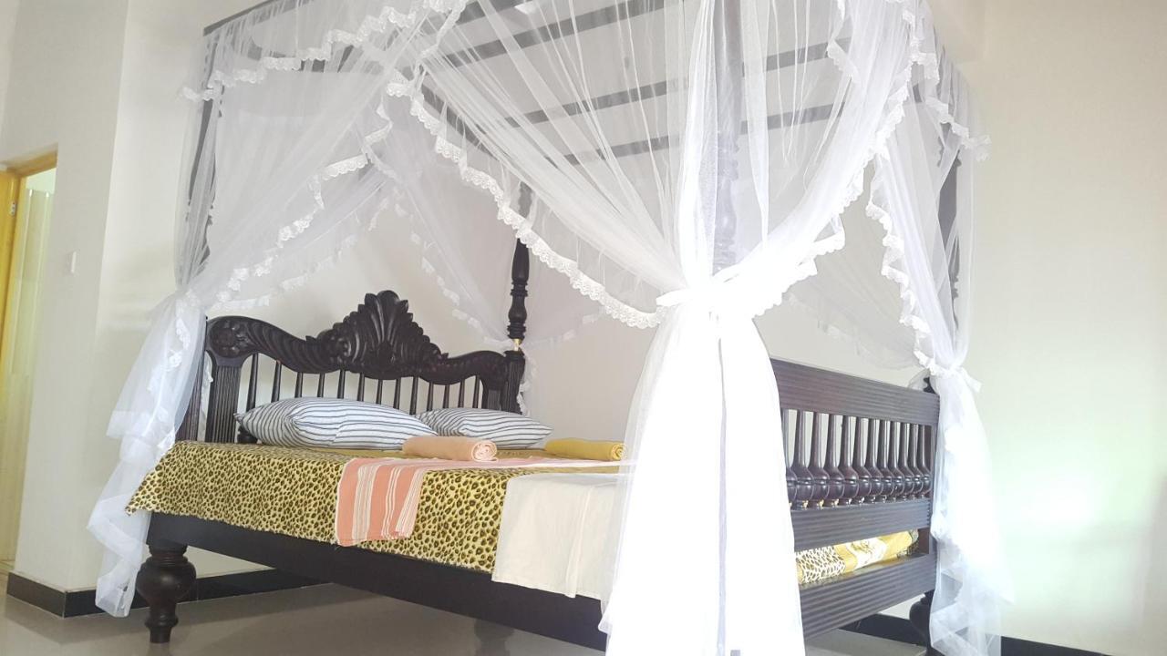 Samudra Guest House Mirissa Exterior photo